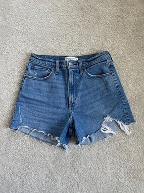 Abercrombie & Fitch Mom Short High Rise 27/4